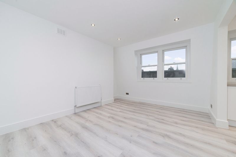 1 bed Period Conversion for rent in London. From Ashley Milton Estate Agents