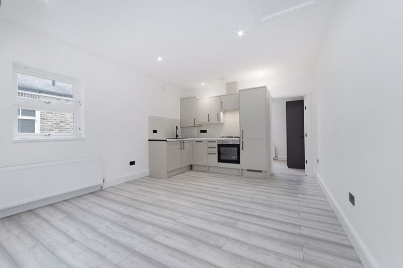 1 bed Period Conversion for rent in London. From Ashley Milton Estate Agents