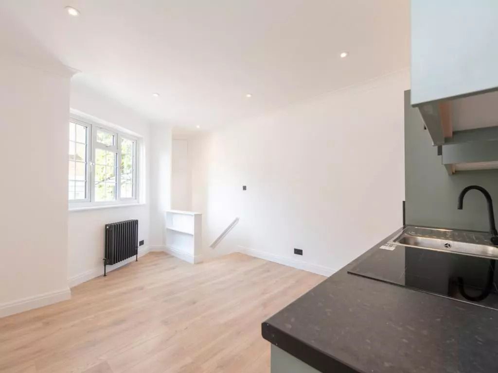 1 bed Purpose Built for rent in London. From Ashley Milton Estate Agents