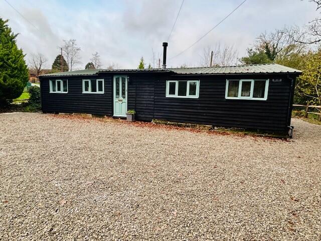 3 bed Bungalow for rent in Staplecross. From Ashton Burkinshaw - Wadhurst