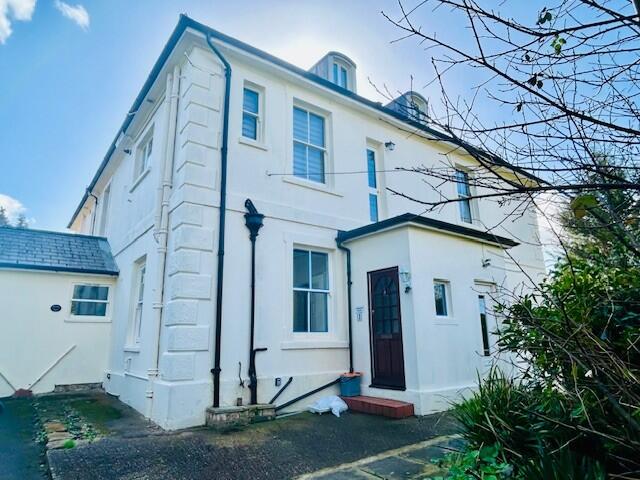 2 bed 1st Floor Flat for rent in Wadhurst. From Ashton Burkinshaw - Wadhurst