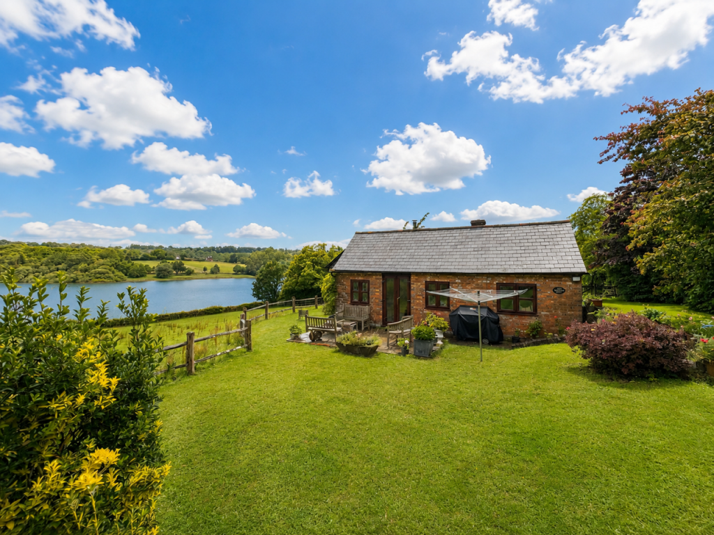 2 bed Cottage for rent in Cousley Wood. From Ashton Burkinshaw - Wadhurst 2 bed Cottage for rent in Cousley Wood. From Ashton Burkinshaw - Wadhurst