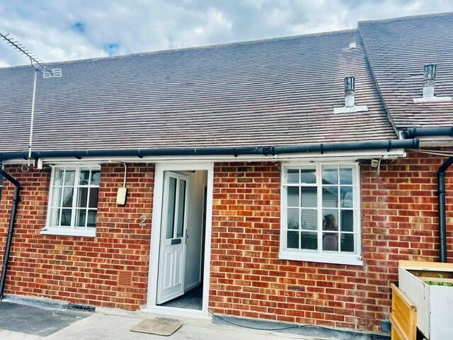 2 bed 1st Floor Flat for rent in Hawkhurst. From Ashton Burkinshaw - Wadhurst