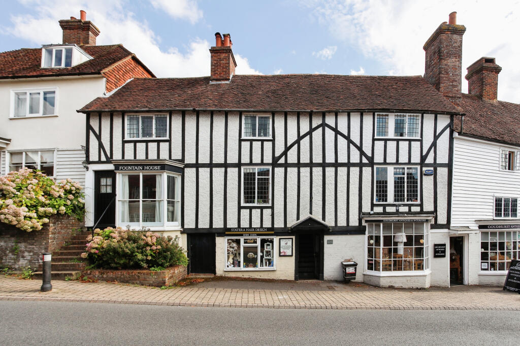 2 bed 1st Floor Flat for rent in Goudhurst. From Ashton Burkinshaw - Wadhurst