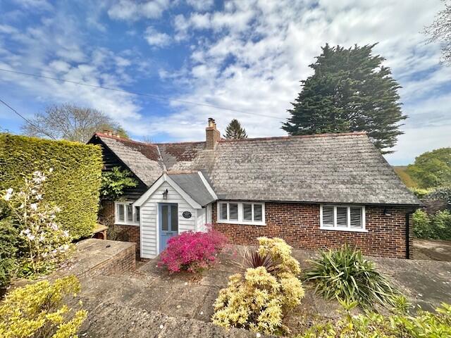 3 bed Cottage for rent in Stonegate. From Ashton Burkinshaw - Wadhurst 3 bed Cottage for rent in Stonegate. From Ashton Burkinshaw - Wadhurst