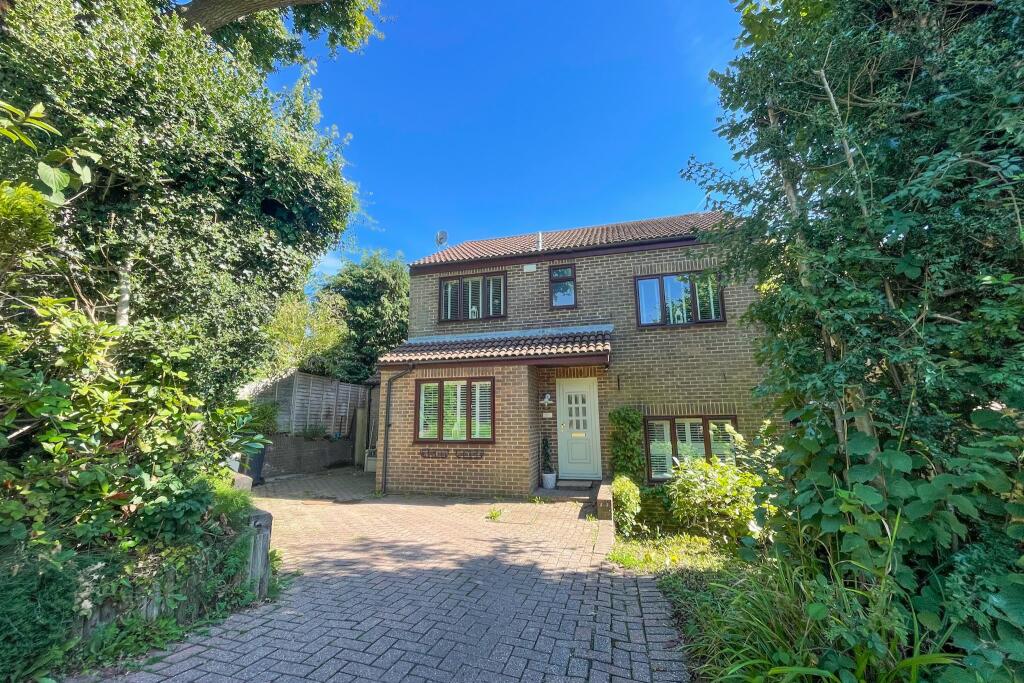 4 bed Semi Detached for rent in Crowborough. From Ashton Burkinshaw - Wadhurst