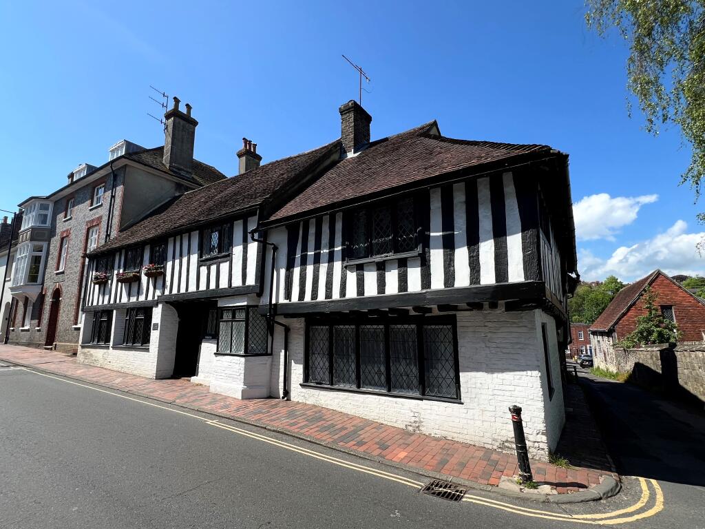 3 bed Cottage for rent in Lewes. From Ashton Burkinshaw - Lewes