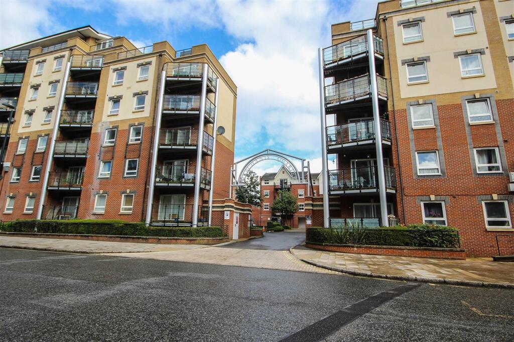 2 bed Apartment for rent in Southampton. From Aspire Estate Agents - Shirley 2 bed Apartment for rent in Southampton. From Aspire Estate Agents - Shirley