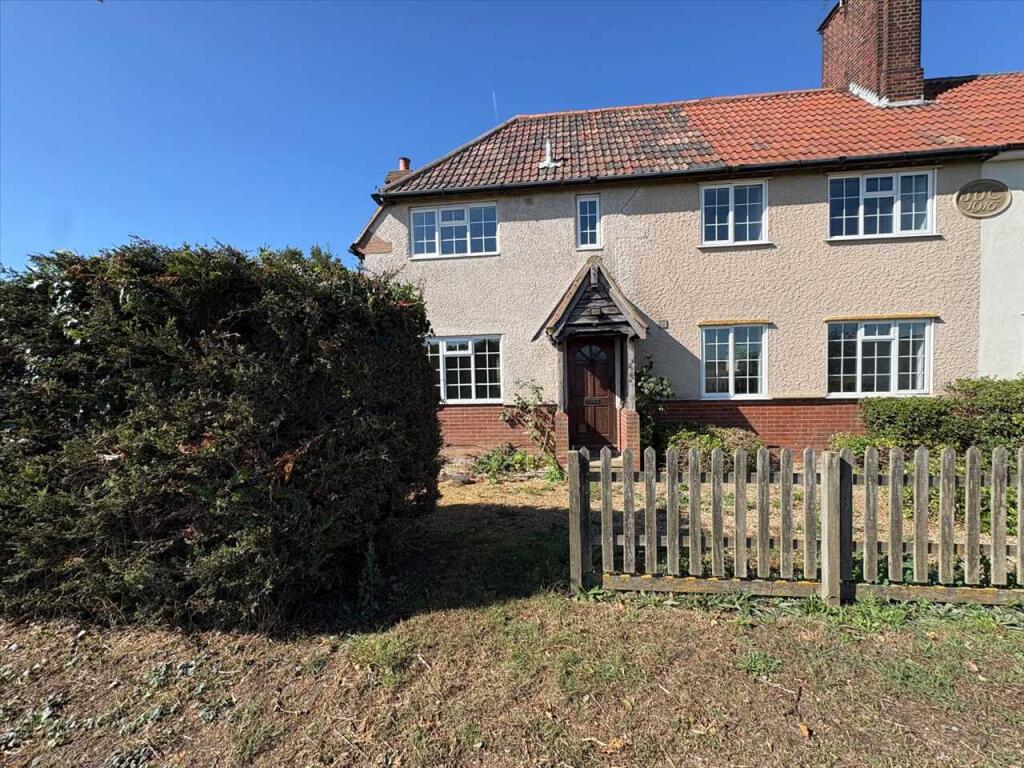 4 bed Semi Detached for rent in Falkenham. From Austwick Berry Estate Agents - Kesgrave