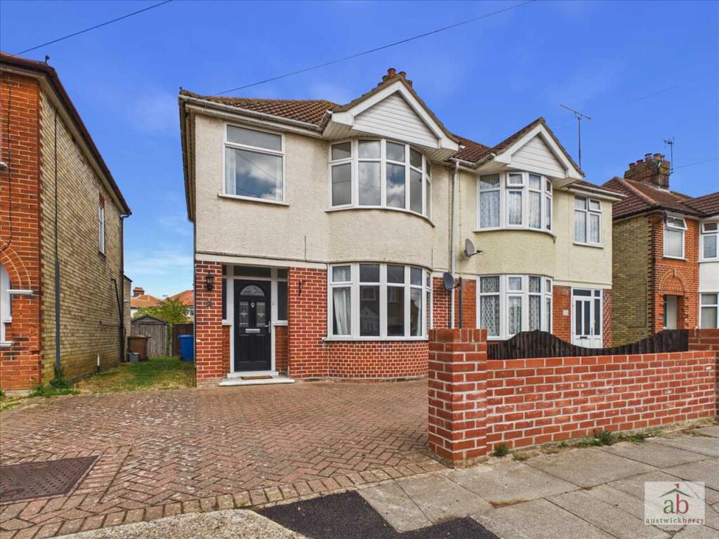 3 bed Semi Detached for rent in Ipswich. From Austwick Berry Estate Agents - Kesgrave 3 bed Semi Detached for rent in Ipswich. From Austwick Berry Estate Agents - Kesgrave
