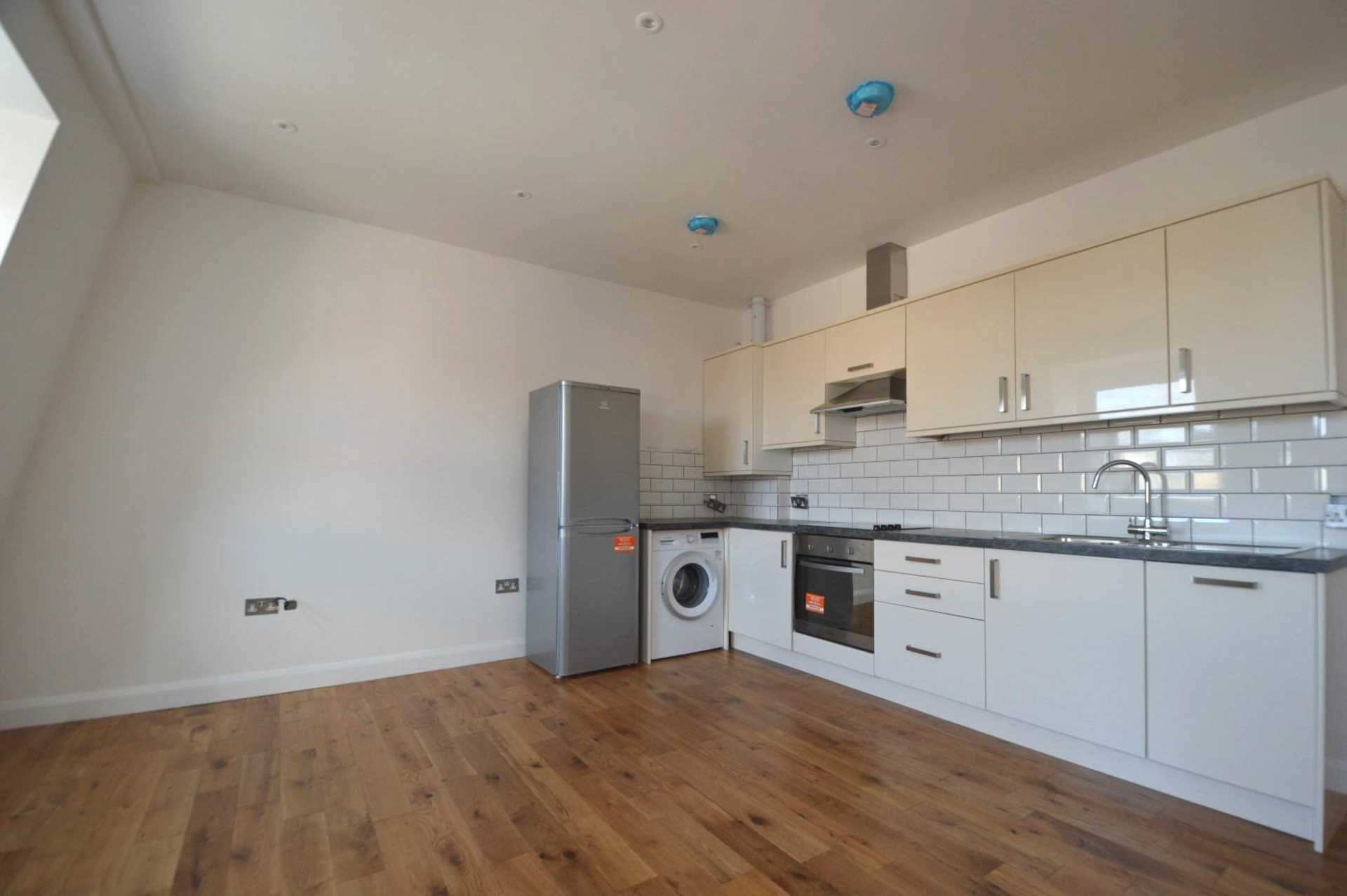2 bed 1st Floor Flat for rent in Barnet. From Austin Chambers And Co