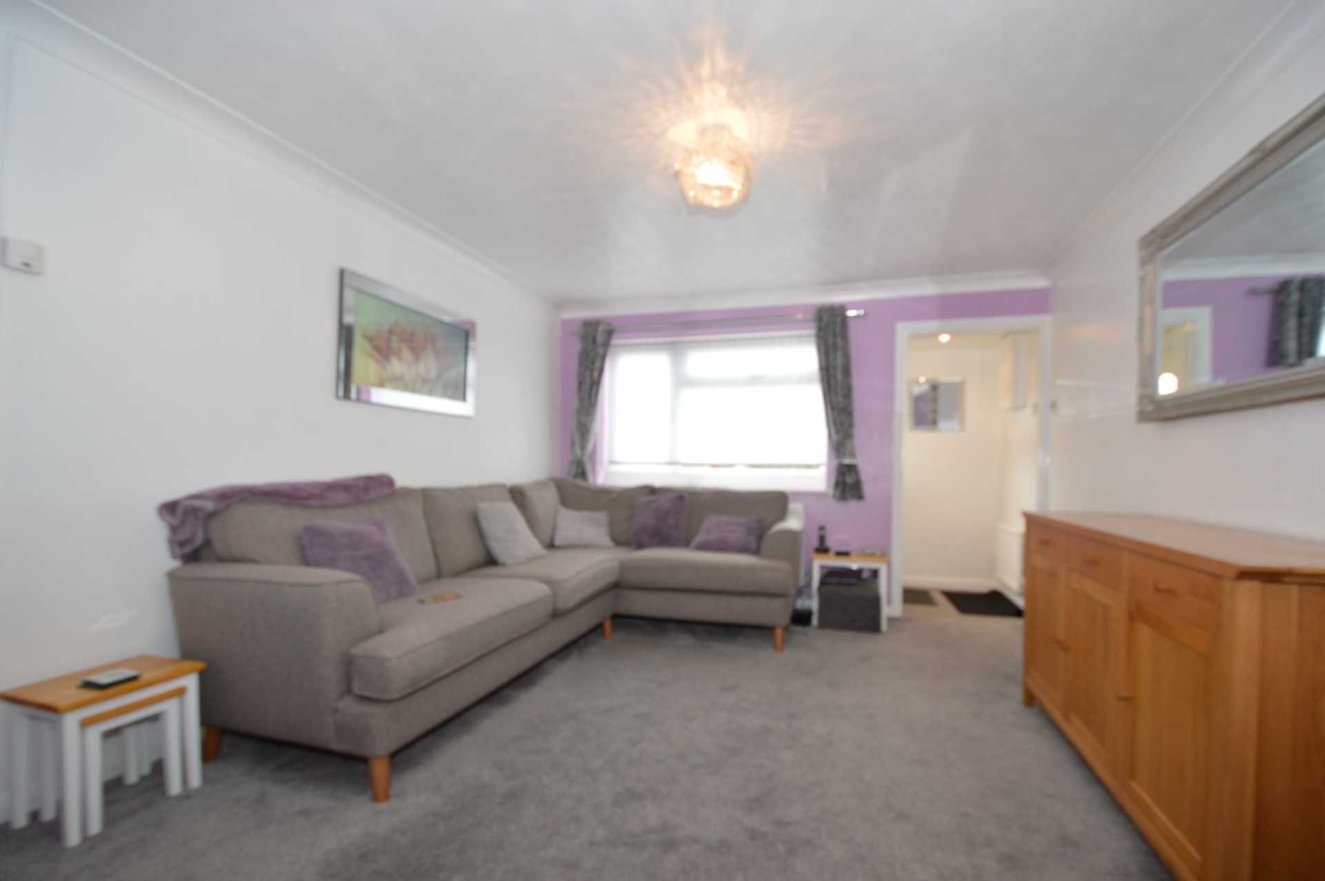 2 bed Apartment for rent in Chigwell. From Austin Chambers And Co