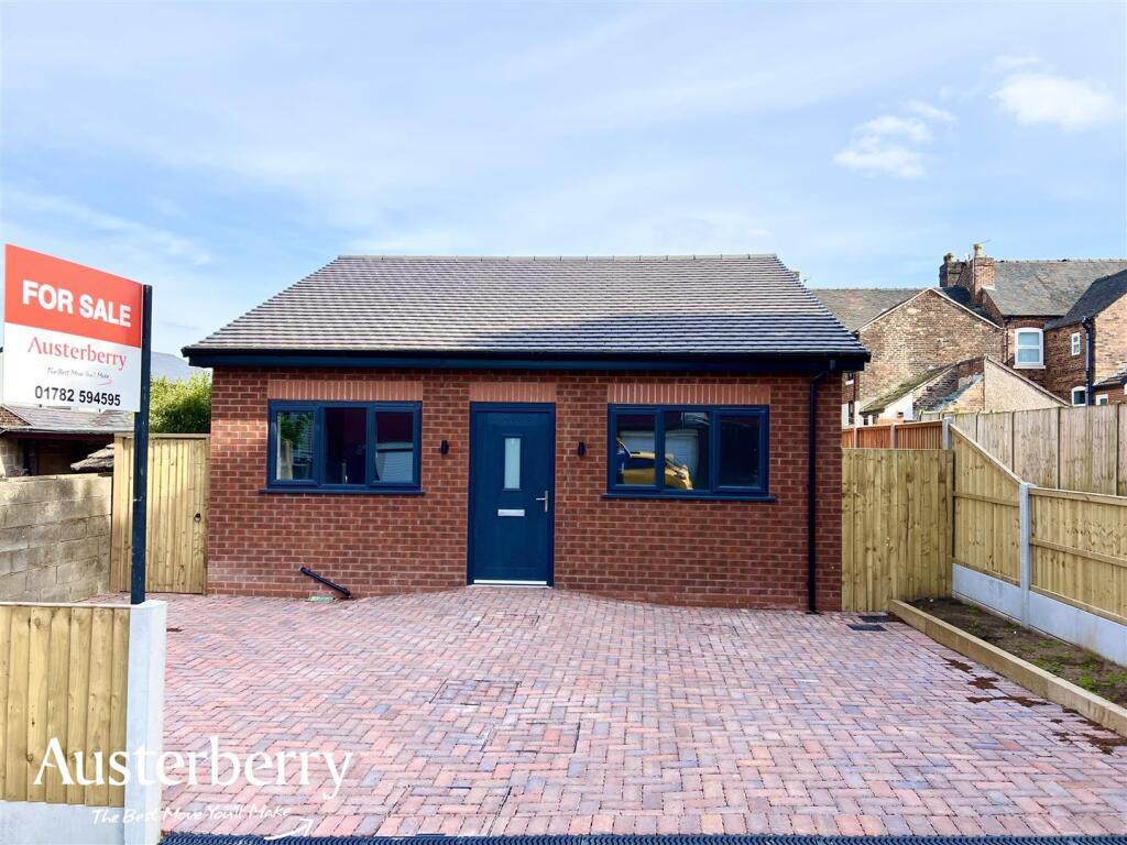 2 bed Detached bungalow for rent in Cookshill. From Austerberry - Stoke-On-Trent & Staffordshire 2 bed Detached bungalow for rent in Cookshill. From Austerberry - Stoke-On-Trent & Staffordshire