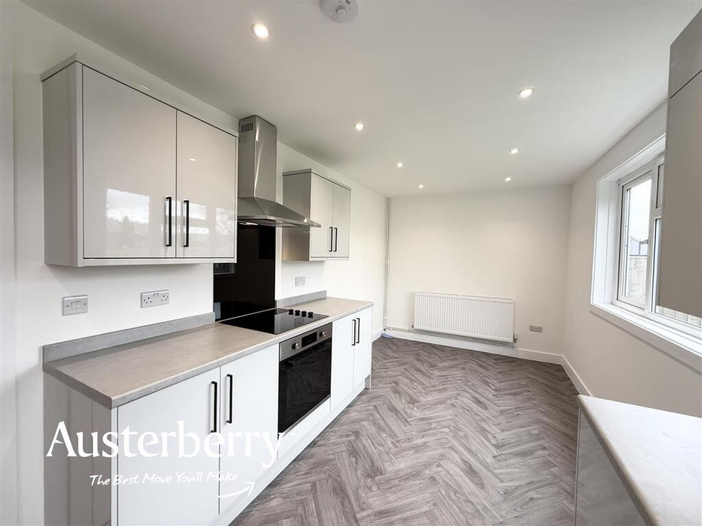 3 bed Semi Detached for rent in Newcastle-under-Lyme. From Austerberry - Stoke-On-Trent & Staffordshire