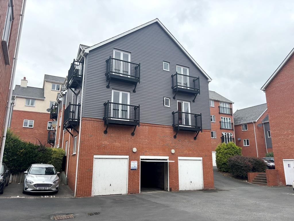 2 bed Apartment for rent in Evesham. From Avon Estates Sales & Lettings - Evesham 2 bed Apartment for rent in Evesham. From Avon Estates Sales & Lettings - Evesham