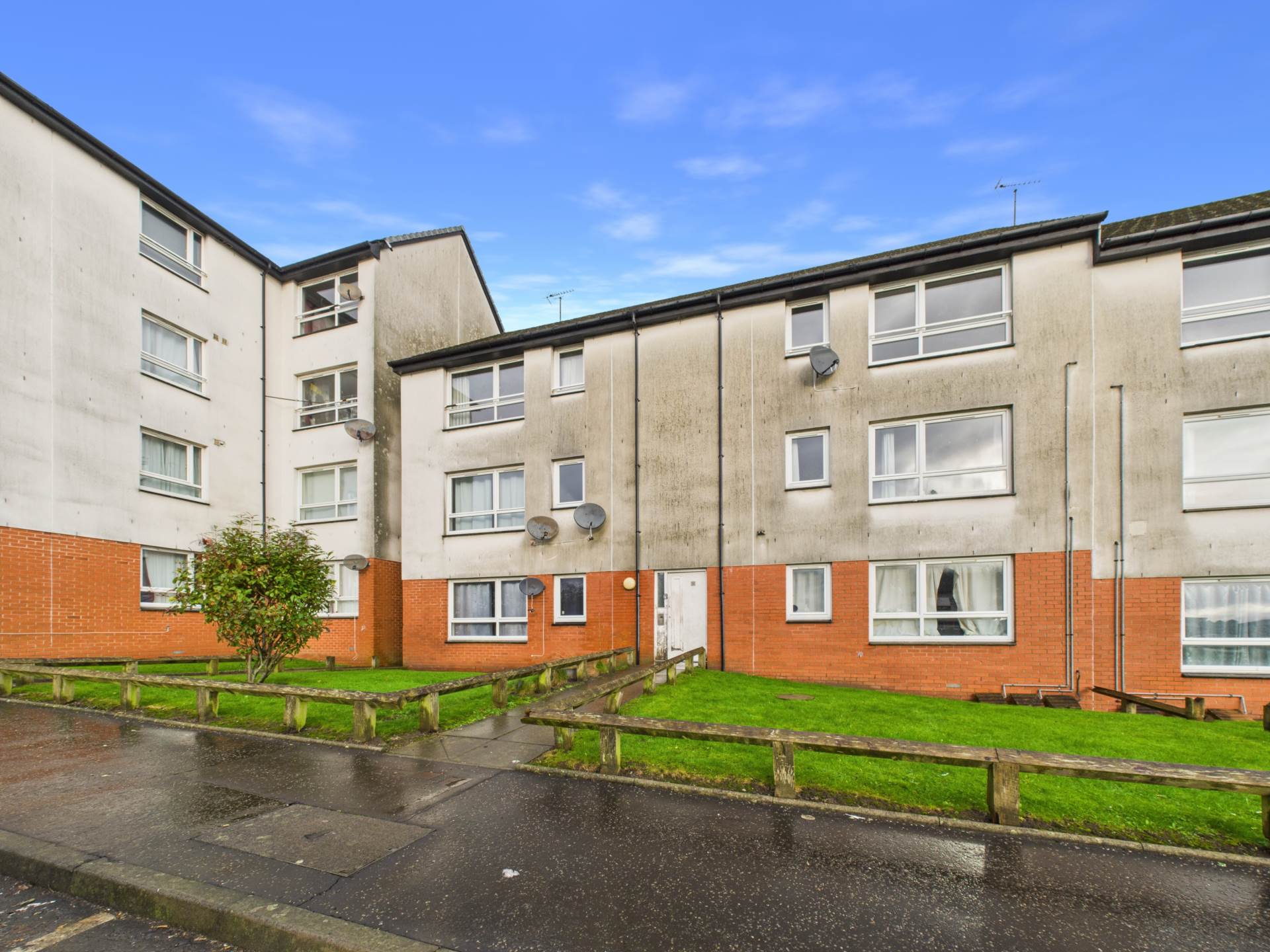 2 bed 1st Floor Flat for rent in Glasgow. From AVJ Homes