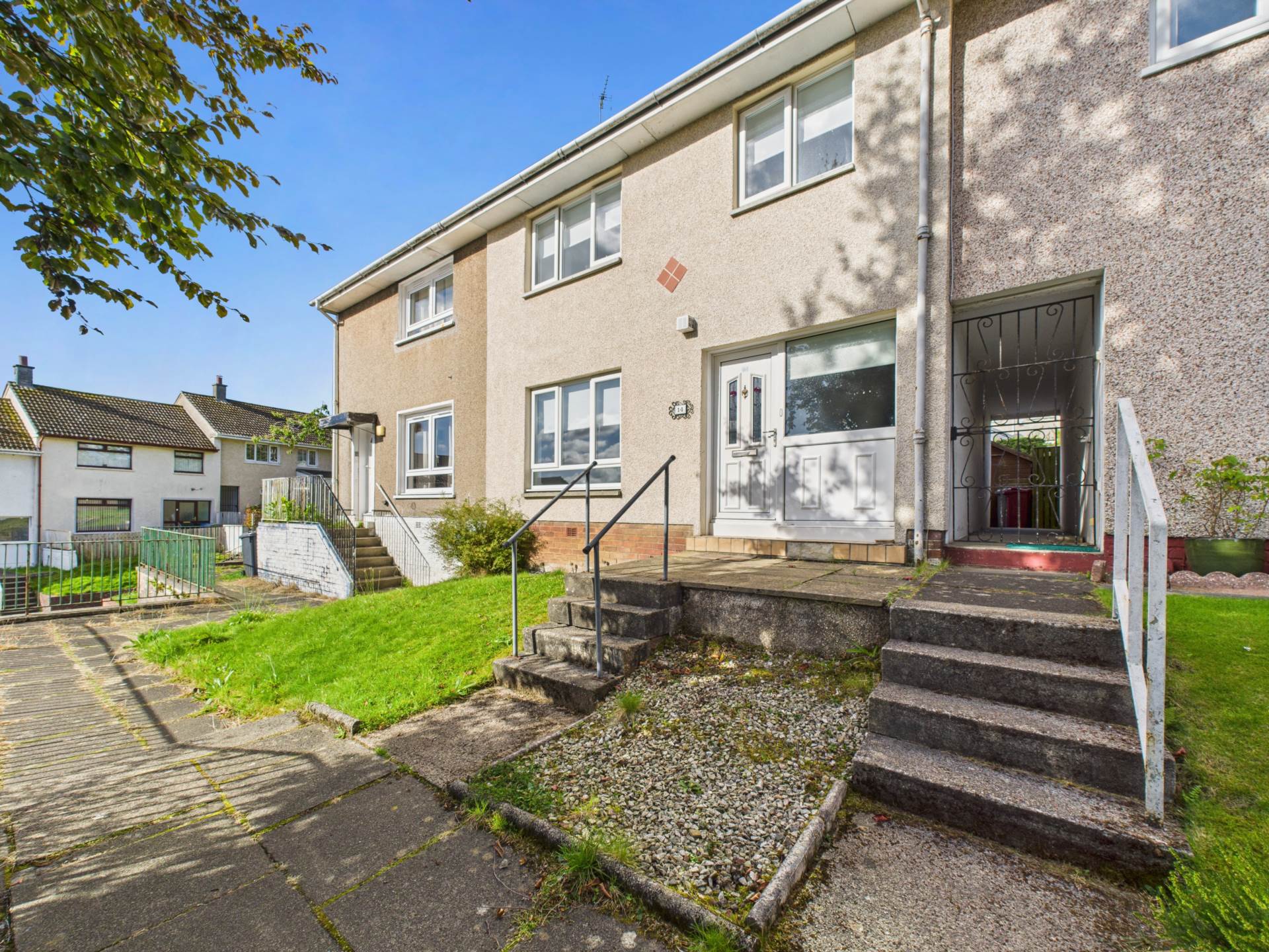 3 bed Mid Terraced House for rent in Glasgow. From AVJ Homes