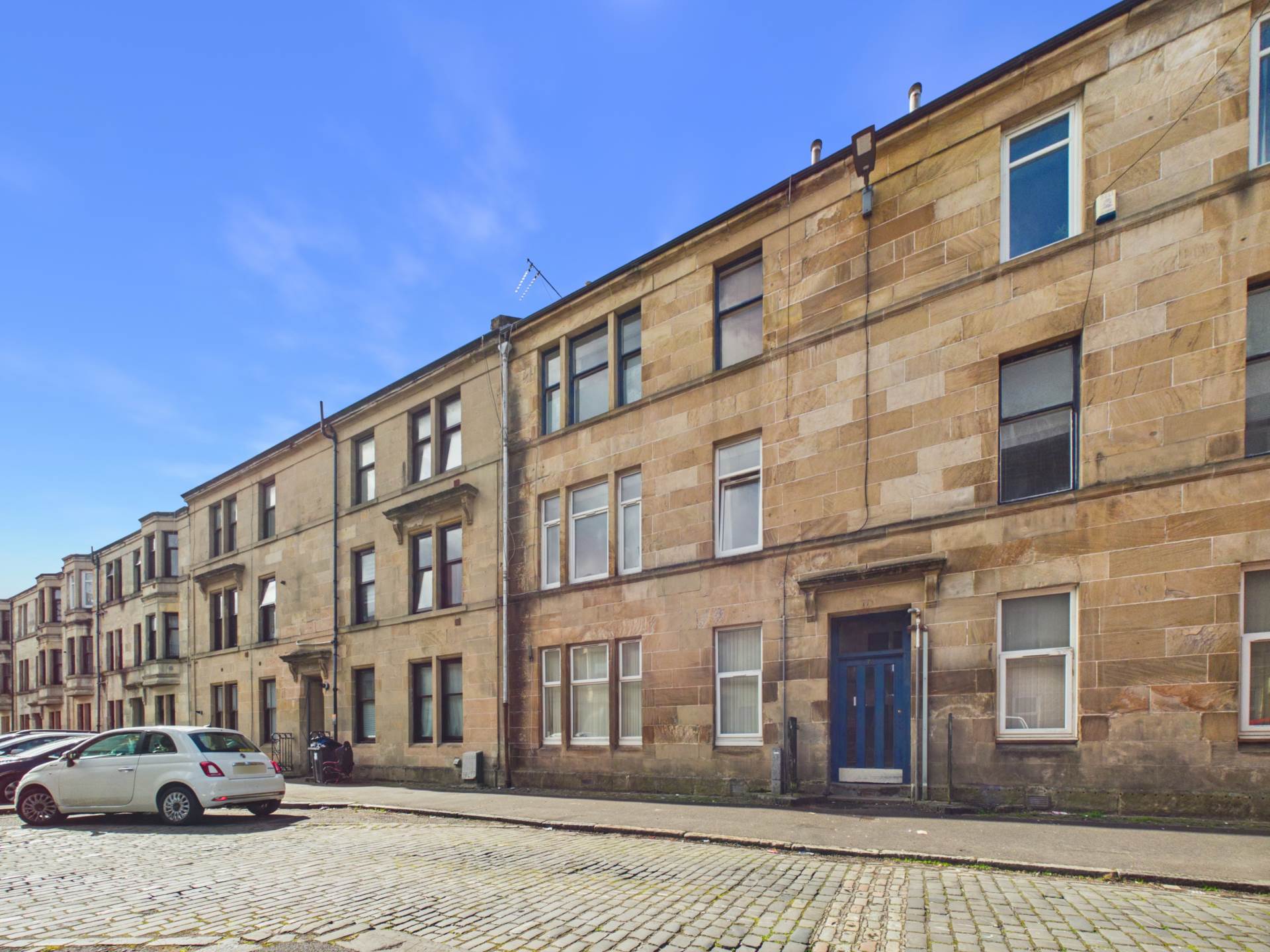 2 bed 1st Floor Flat for rent in Paisley. From AVJ Homes