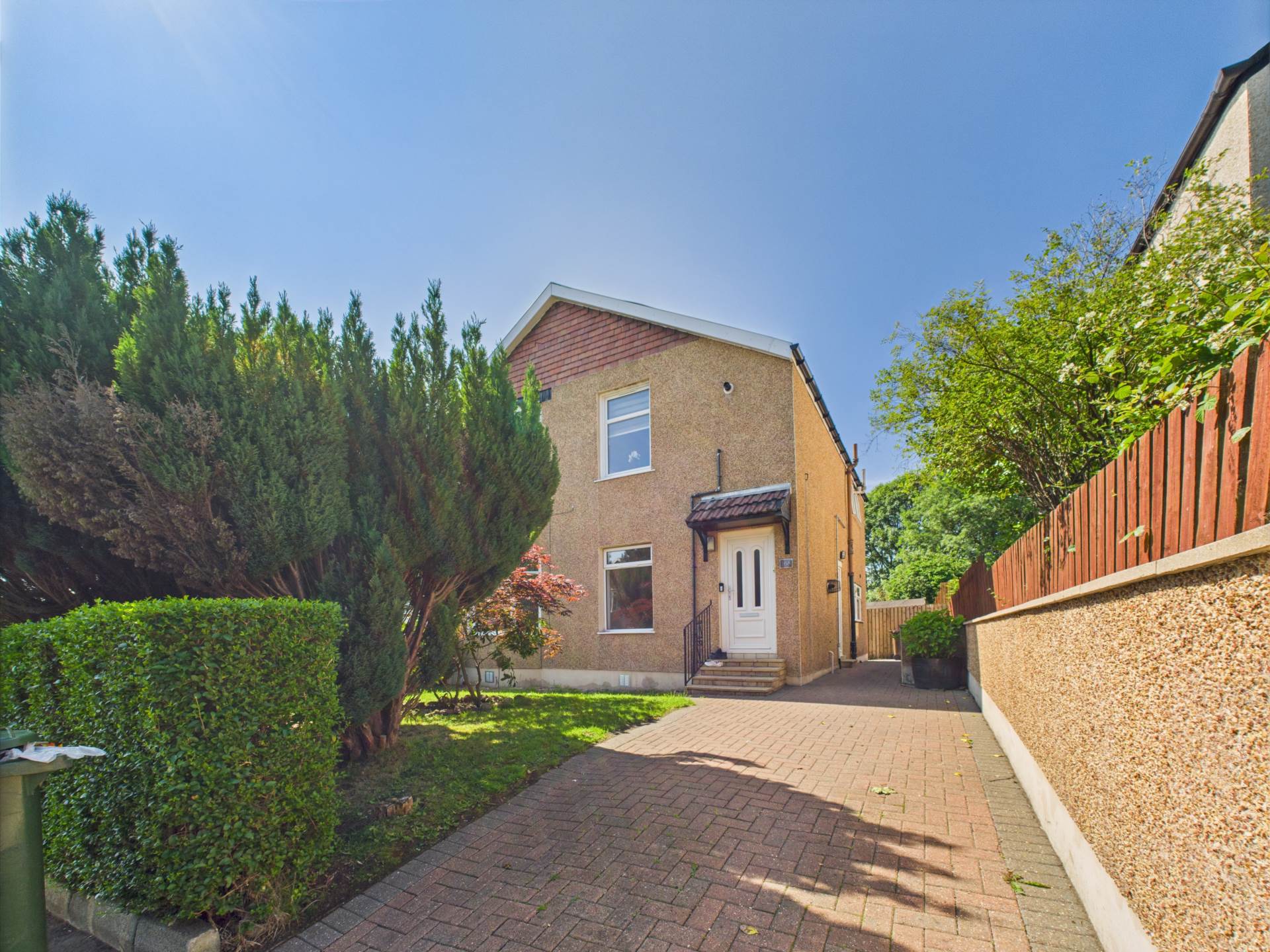3 bed 1st Floor Flat for rent in Spittal. From AVJ Homes