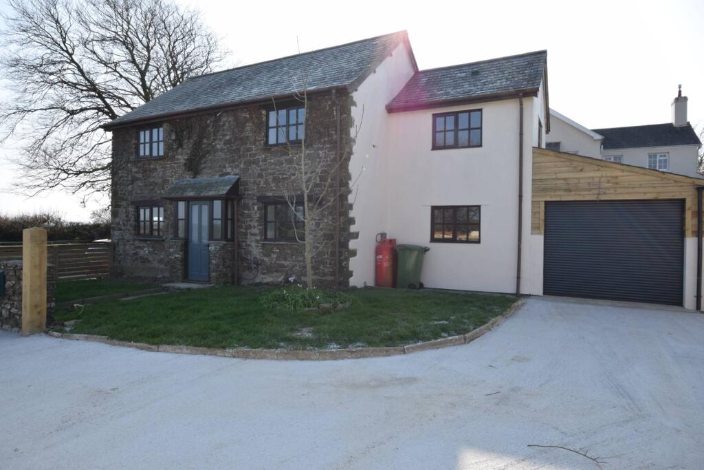 3 bed Detached for rent in Bideford. From Bond Oxborough Phillips - Bideford