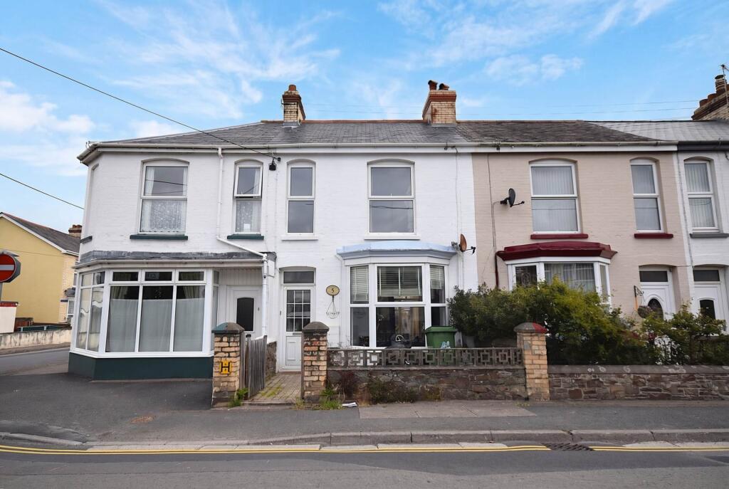 2 bed Mid Terraced House for rent in Bideford. From Bond Oxborough Phillips - Bideford 2 bed Mid Terraced House for rent in Bideford. From Bond Oxborough Phillips - Bideford