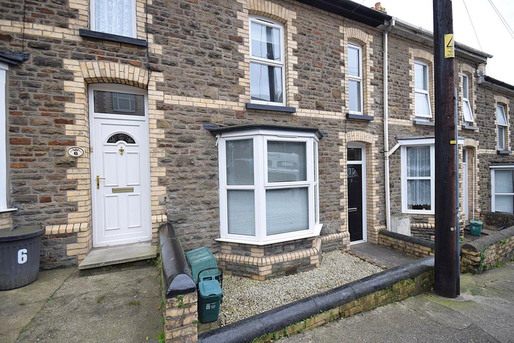 2 bed Mid Terraced House for rent in Bideford. From Bond Oxborough Phillips - Bideford 2 bed Mid Terraced House for rent in Bideford. From Bond Oxborough Phillips - Bideford