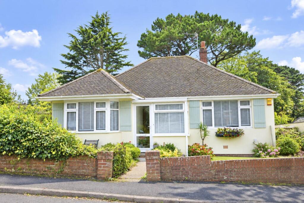 2 bed Bungalow for rent in Bideford. From Bond Oxborough Phillips - Bideford 2 bed Bungalow for rent in Bideford. From Bond Oxborough Phillips - Bideford