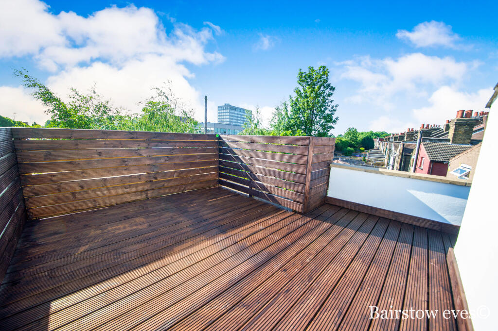 1 bed 1st Floor Flat for rent in Edmonton. From Bairstow Eves - Lettings - South Woodford