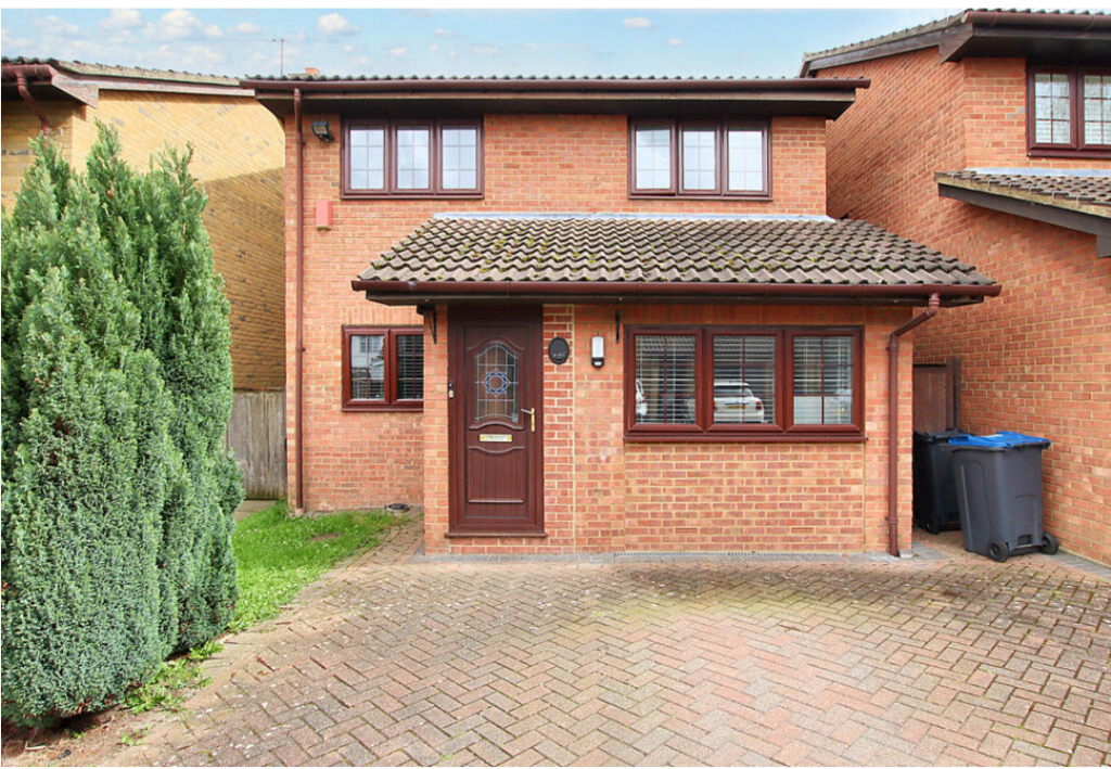 4 bed Detached House for rent in Beckenham. From Bairstow Eves - Lettings - East Croydon