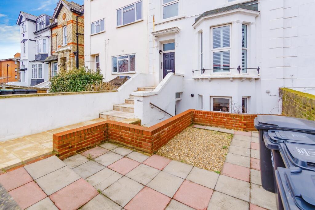 2 bed 1st Floor Flat for rent in Croydon. From Bairstow Eves - Lettings - East Croydon