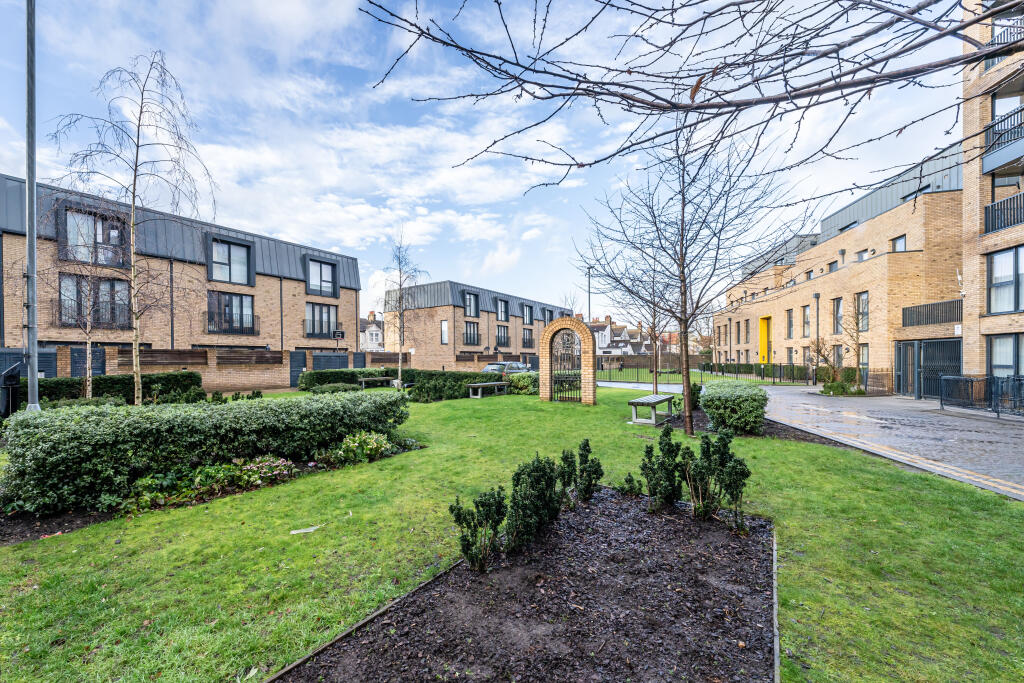 2 bed 1st Floor Flat for rent in Croydon. From Bairstow Eves - Lettings - East Croydon