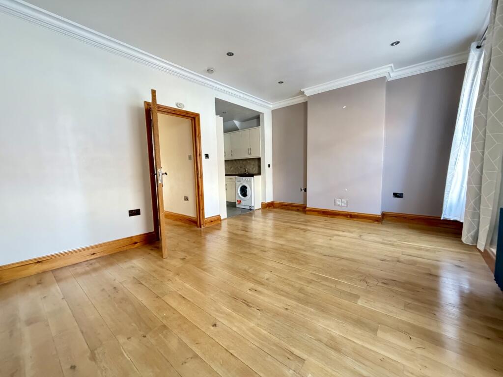 1 bed Apartment for rent in Penge. From Bairstow Eves - Lettings - East Croydon 1 bed Apartment for rent in Penge. From Bairstow Eves - Lettings - East Croydon
