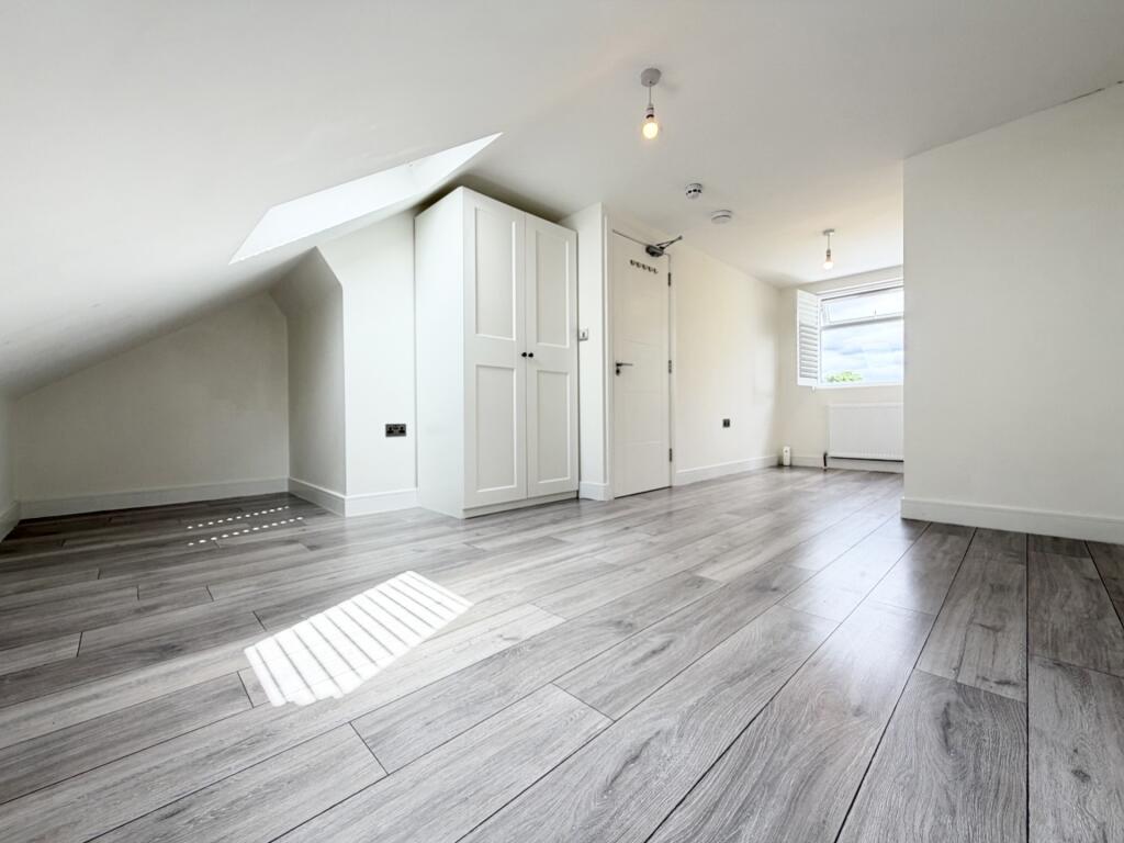 4 bed Studio for rent in Mitcham. From Bairstow Eves - Lettings - East Croydon