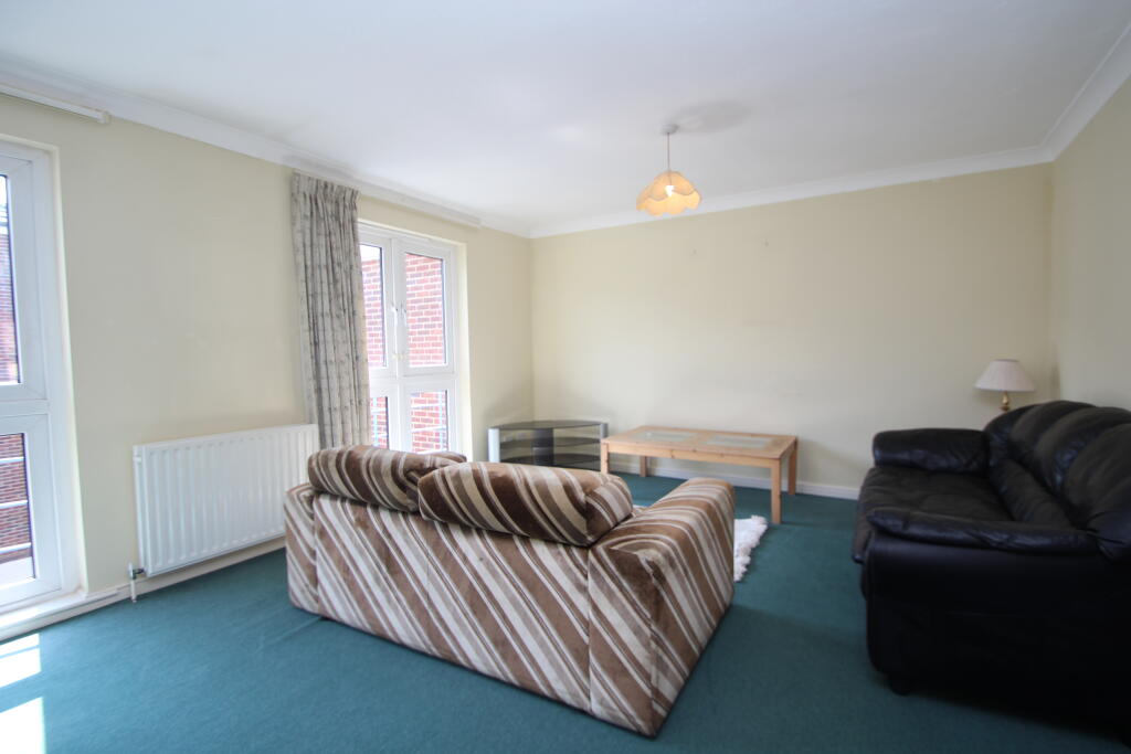 2 bed Apartment for rent in Purley. From Bairstow Eves - Lettings - East Croydon 2 bed Apartment for rent in Purley. From Bairstow Eves - Lettings - East Croydon