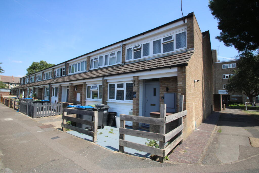 3 bed Detached for rent in Croydon. From Bairstow Eves - Lettings - East Croydon 3 bed Detached for rent in Croydon. From Bairstow Eves - Lettings - East Croydon