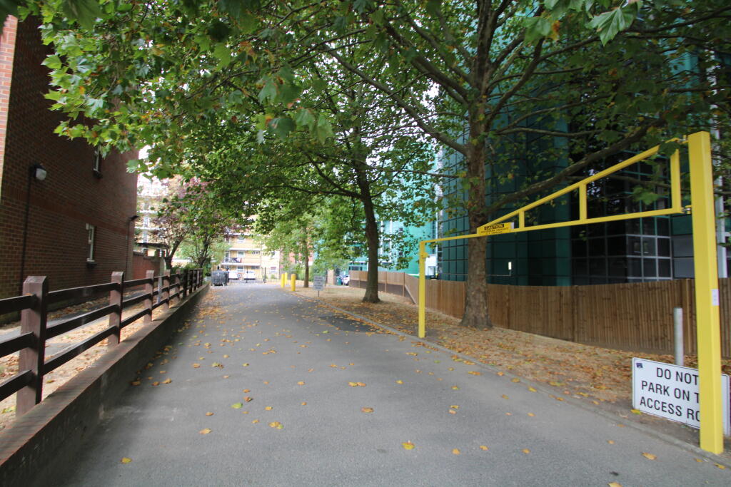 4 bed Not Specified for rent in Croydon. From Bairstow Eves - Lettings - East Croydon 4 bed Not Specified for rent in Croydon. From Bairstow Eves - Lettings - East Croydon