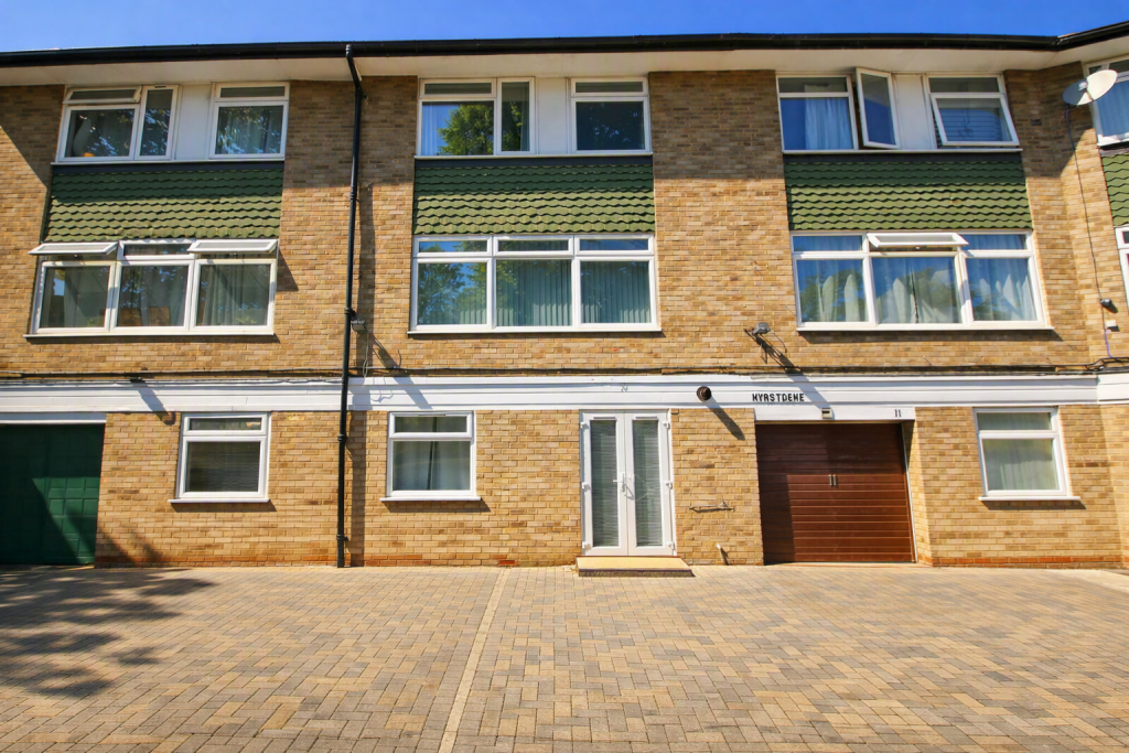 5 bed Detached for rent in Croydon. From Bairstow Eves - Lettings - East Croydon
