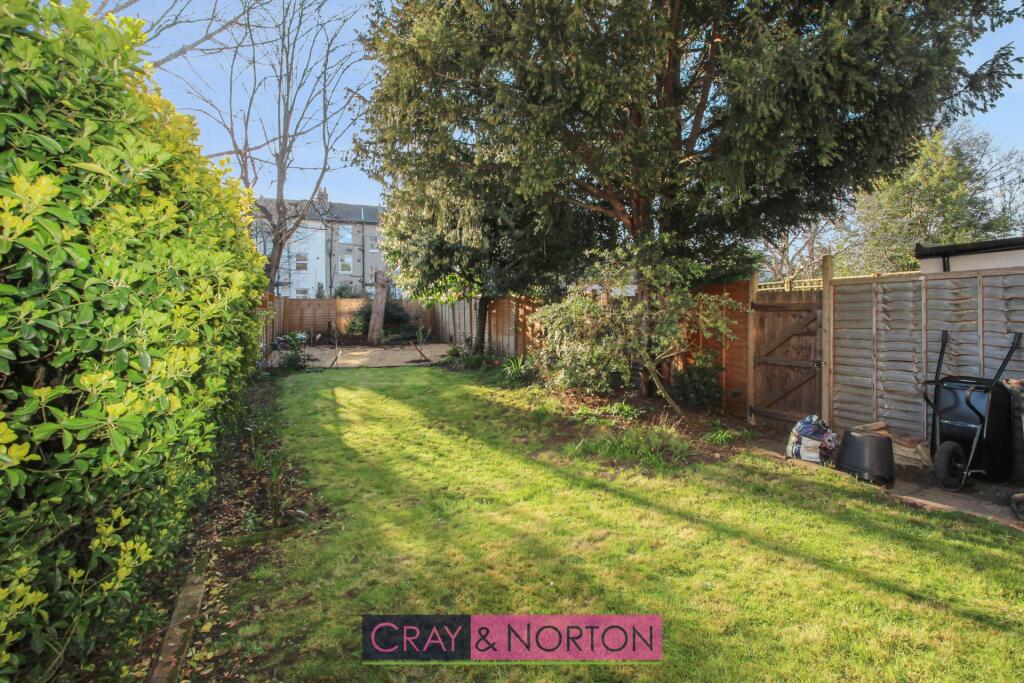 1 bed 1st Floor Flat for rent in Croydon. From Cray & Norton Estate Agents - Croydon