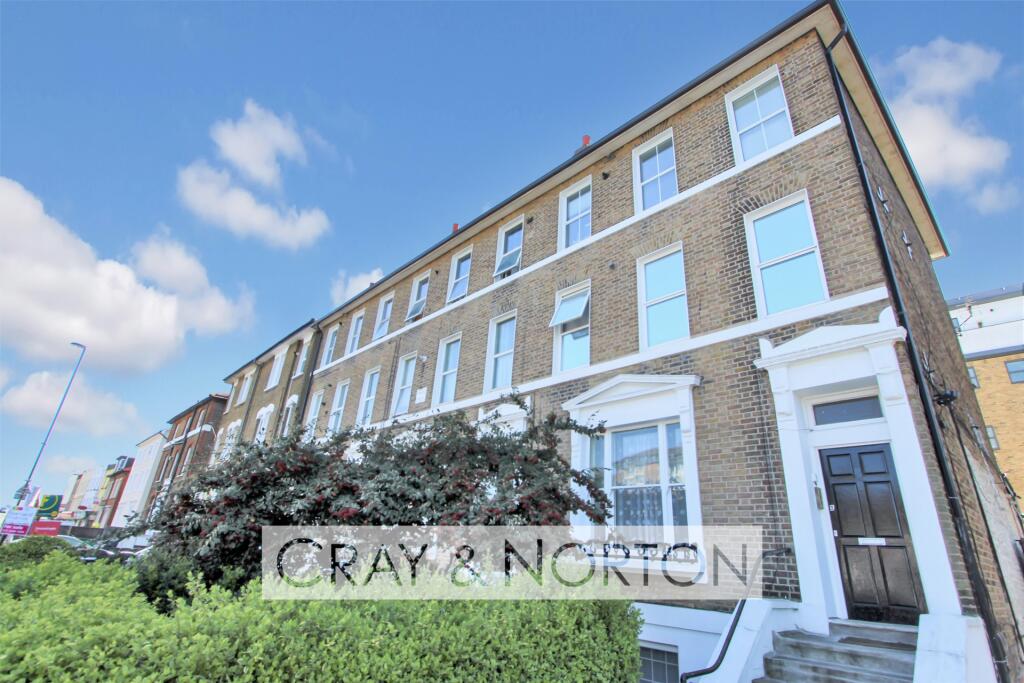 2 bed 1st Floor Flat for rent in Croydon. From Cray & Norton Estate Agents - Croydon