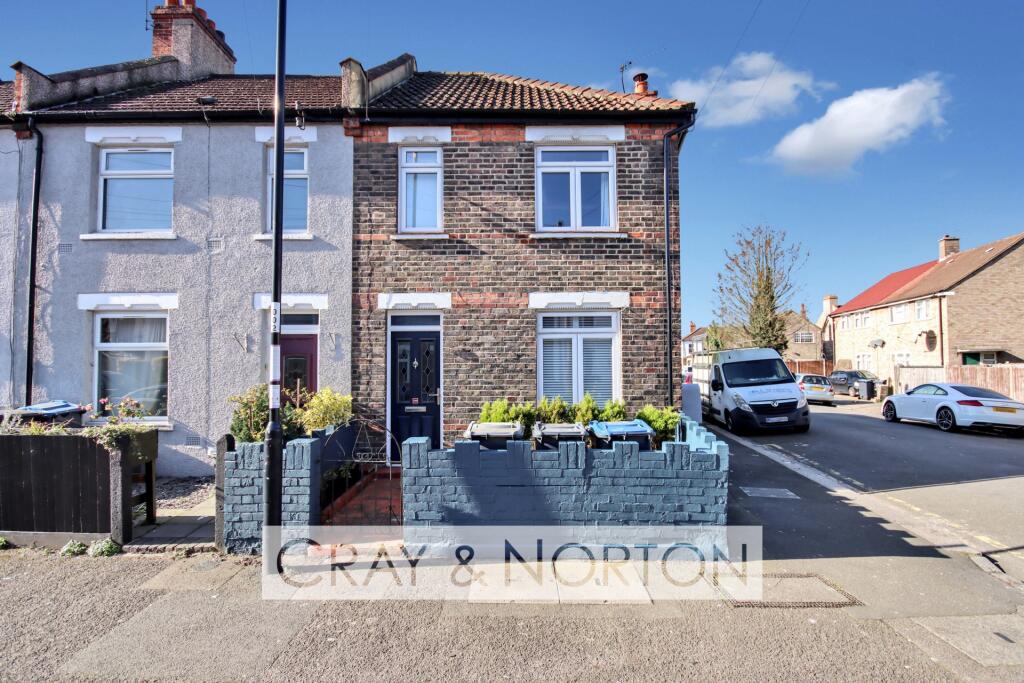 2 bed End of Terrace for rent in Croydon. From Cray & Norton Estate Agents - Croydon 2 bed End of Terrace for rent in Croydon. From Cray & Norton Estate Agents - Croydon