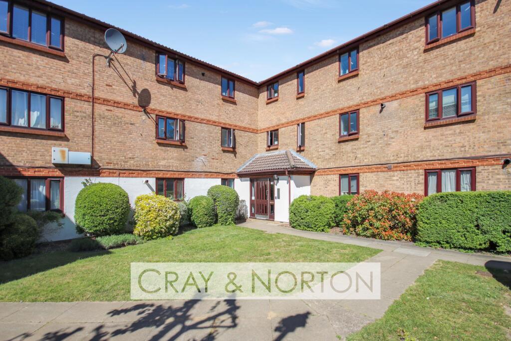 2 bed Apartment for rent in Croydon. From Cray & Norton Estate Agents - Croydon