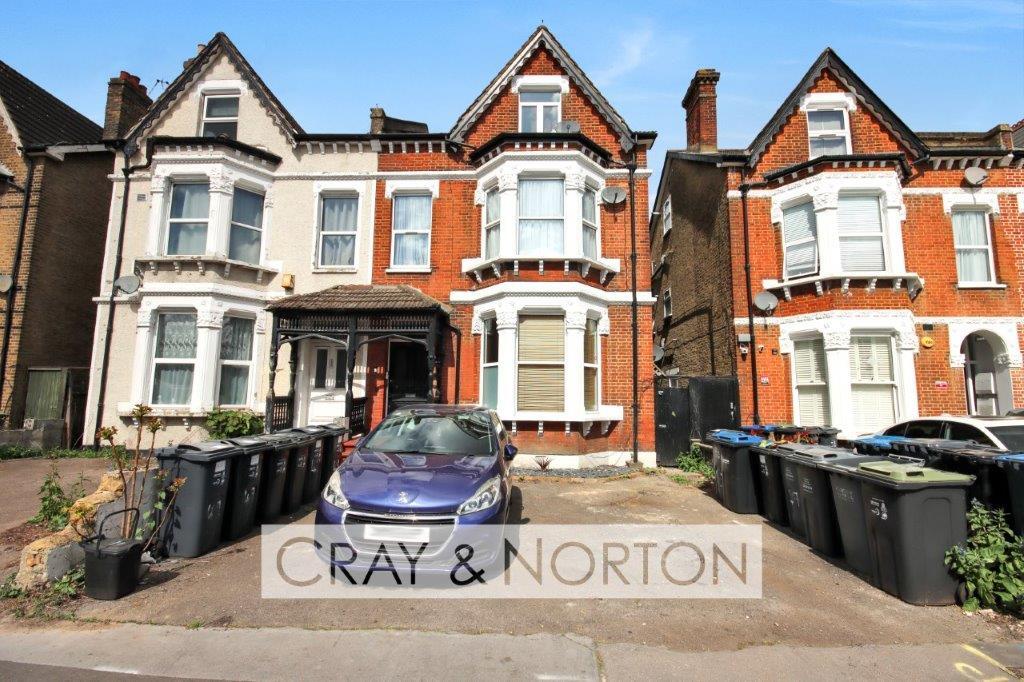 2 bed 1st Floor Flat for rent in Croydon. From Cray & Norton Estate Agents - Croydon