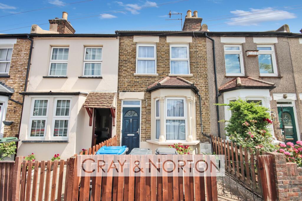2 bed Mid Terraced House for rent in Purley. From Cray & Norton Estate Agents - Croydon