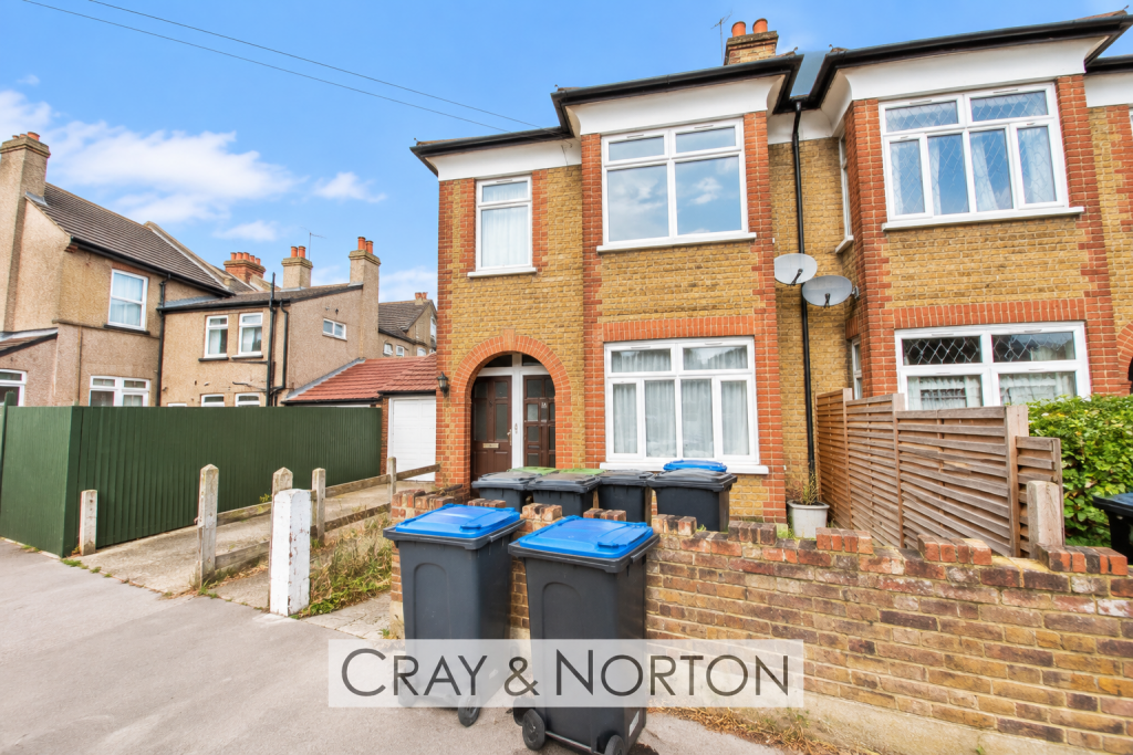 1 bed Annexe for rent in Penge. From Cray & Norton Estate Agents - Croydon 1 bed Annexe for rent in Penge. From Cray & Norton Estate Agents - Croydon