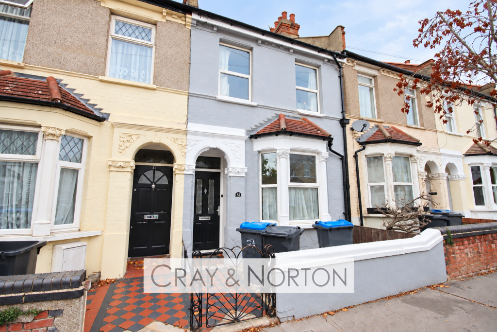 2 bed Mid Terraced House for rent in Croydon. From Cray & Norton Estate Agents - Croydon 2 bed Mid Terraced House for rent in Croydon. From Cray & Norton Estate Agents - Croydon