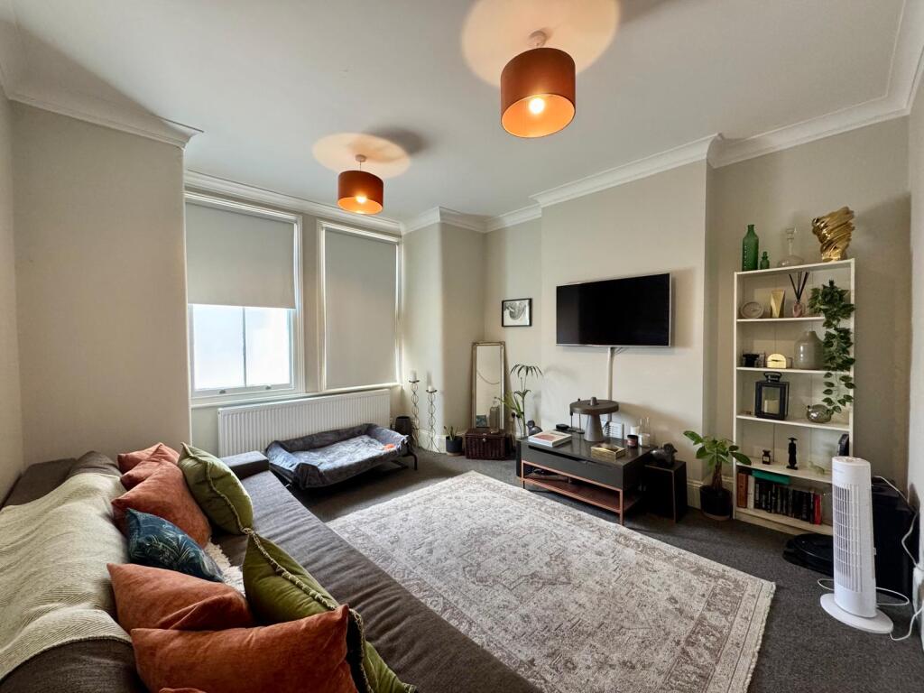 2 bed Apartment for rent in Battersea. From Bairstow Eves Lettings - Battersea