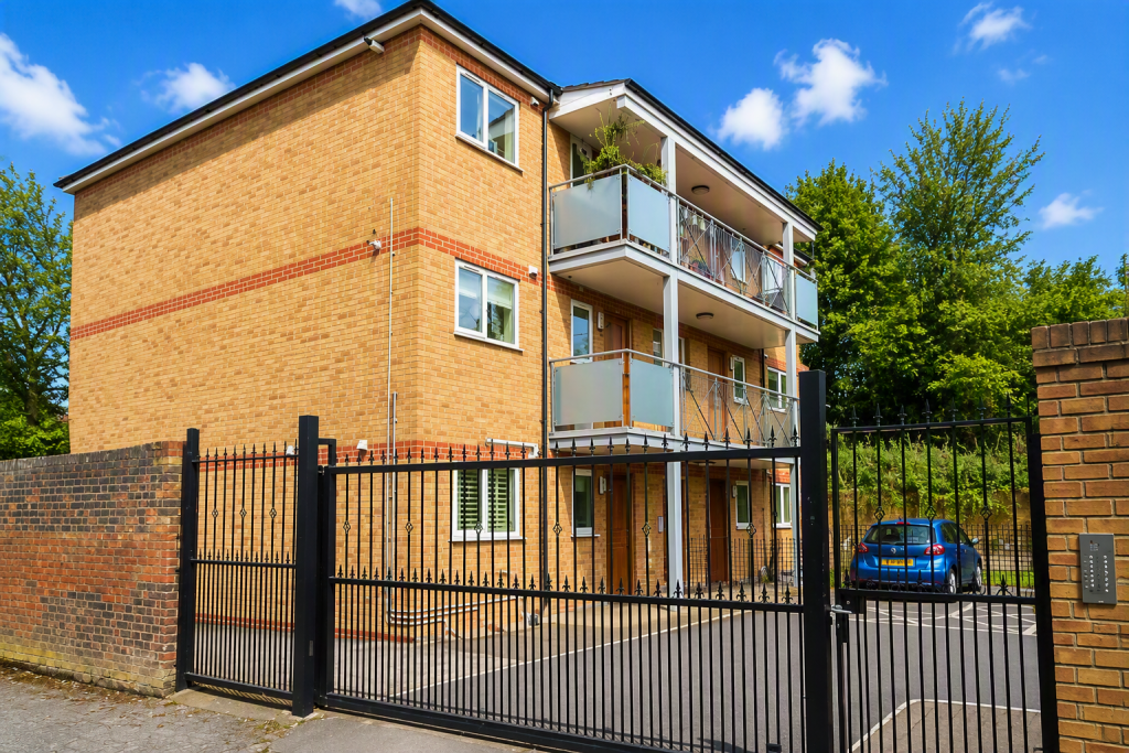 2 bed 1st Floor Flat for rent in Battersea. From Bairstow Eves Lettings - Battersea