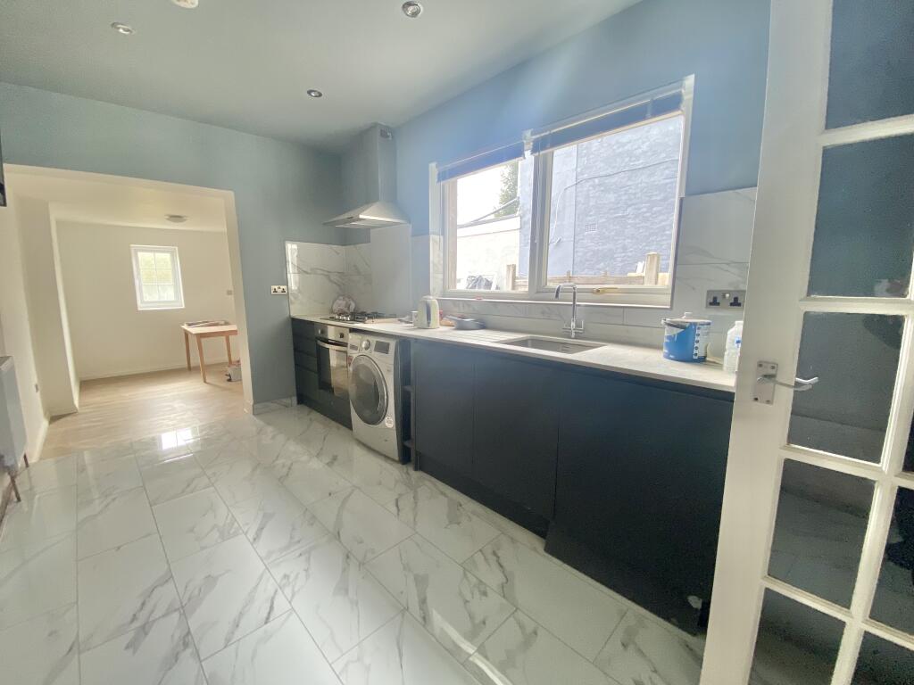 4 bed Detached for rent in Aveley. From Bairstow Eves - Lettings - Chafford