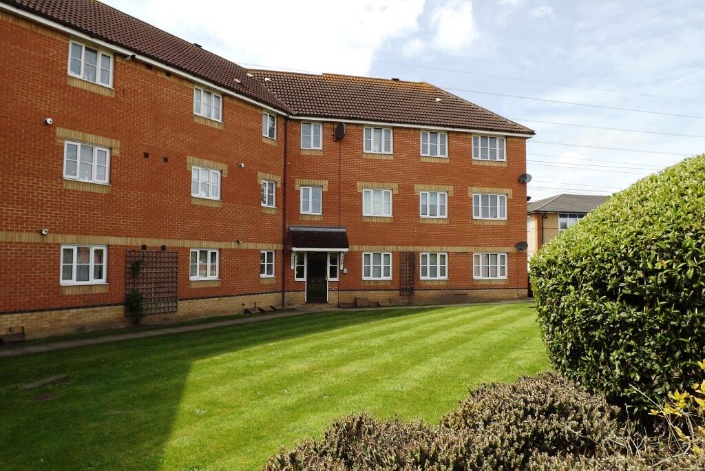 2 bed Apartment for rent in South Stifford. From Bairstow Eves - Lettings - Chafford