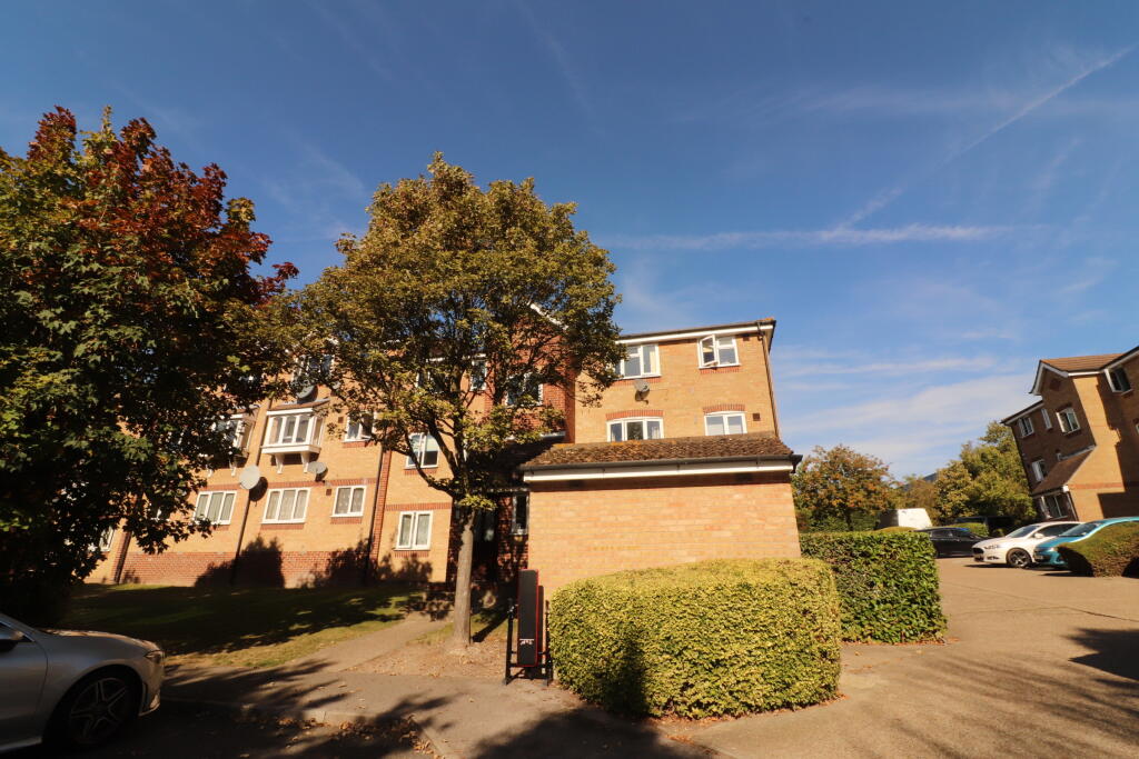 1 bed 1st Floor Flat for rent in Aveley. From Bairstow Eves - Lettings - Chafford 1 bed 1st Floor Flat for rent in Aveley. From Bairstow Eves - Lettings - Chafford